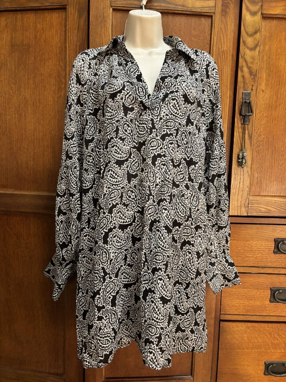 H&M Women’s Small Black White Paisley Tunic Blouse Oversized Long Sleeve